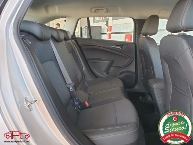 OPEL Astra usata, con Fendinebbia