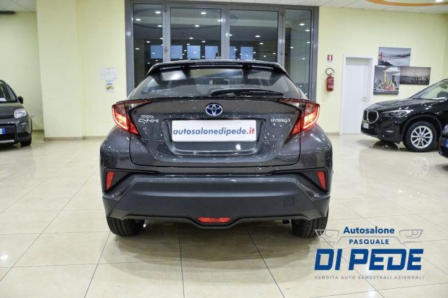 TOYOTA C-HR usata, con Autoradio