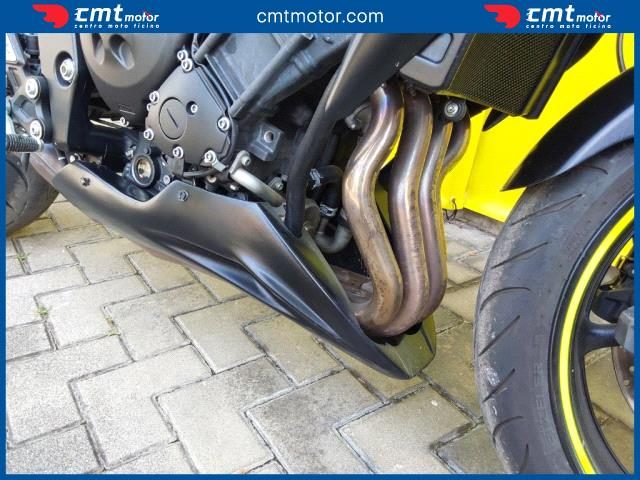 YAMAHA FZ8 usata 10