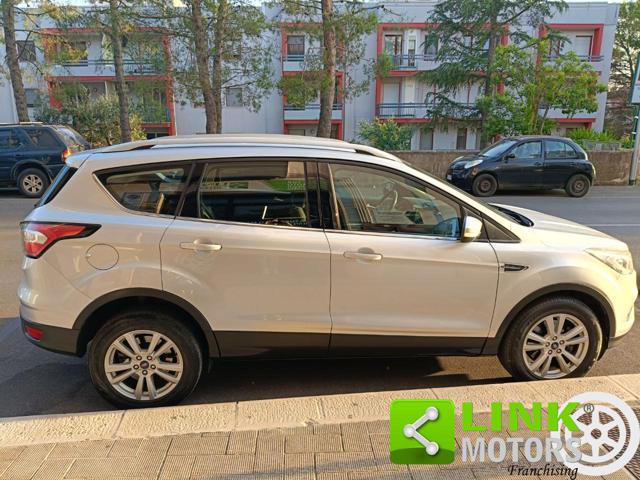 FORD Kuga usata, con Sensori di parcheggio posteriori