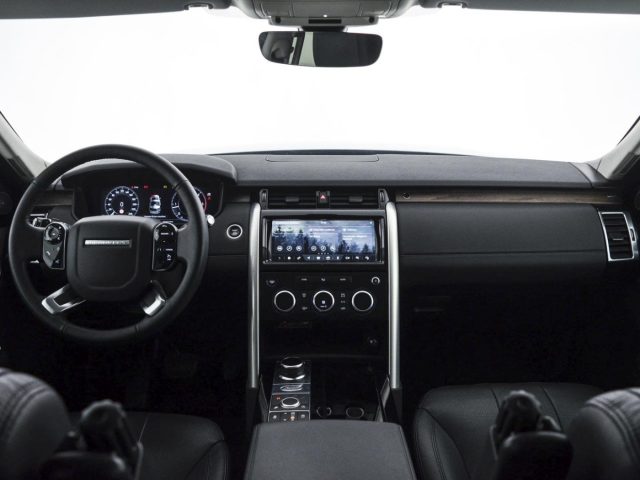 LAND ROVER Discovery usata 3