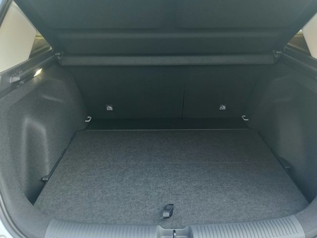 MG ZS usata, con USB