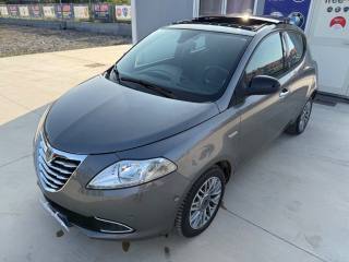 LANCIA Ypsilon usata, con ESP