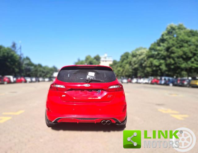 FORD Fiesta usata, con Specchietti laterali elettrici