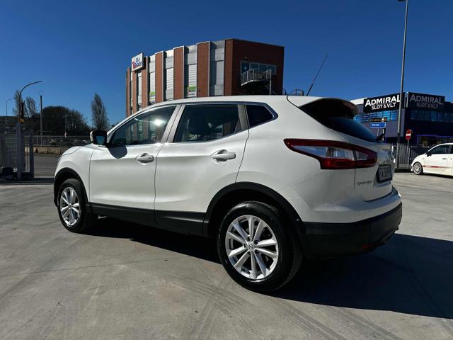 NISSAN Qashqai usata, con Autoradio