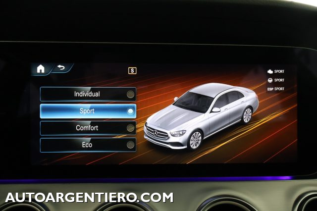 MERCEDES-BENZ E 200 usata, con Volante multifunzione