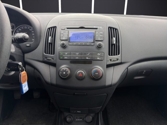 HYUNDAI i30 usata, con Airbag testa