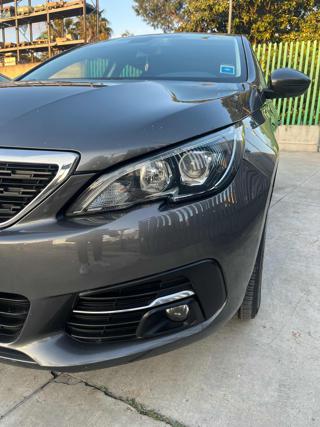 PEUGEOT 308 usata, con Airbag laterali