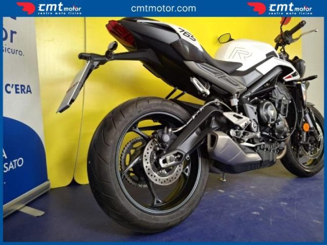 TRIUMPH Street Triple usata 8