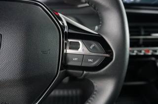 PEUGEOT 2008 usata, con Sedile posteriore sdoppiato