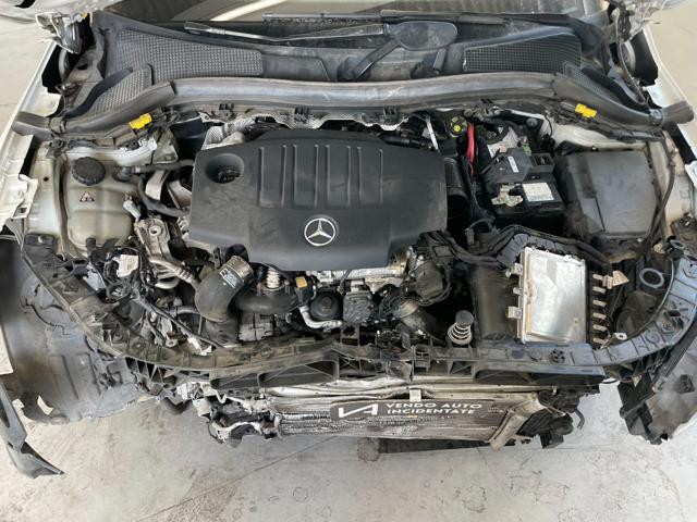 MERCEDES-BENZ GLA 200 usata, con Chiusura centralizzata