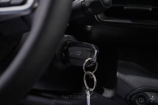 JEEP Avenger usata, con Autoradio digitale