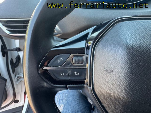 PEUGEOT 3008 usata, con Park Distance Control