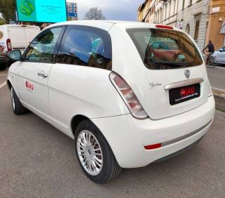 LANCIA Ypsilon usata, con Autoradio
