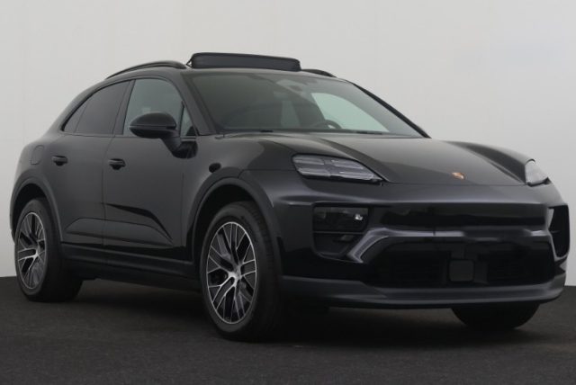 PORSCHE Macan usata, con Autoradio