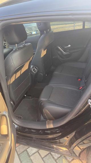 MERCEDES-BENZ CLA 180 usata, con Chiusura centralizzata