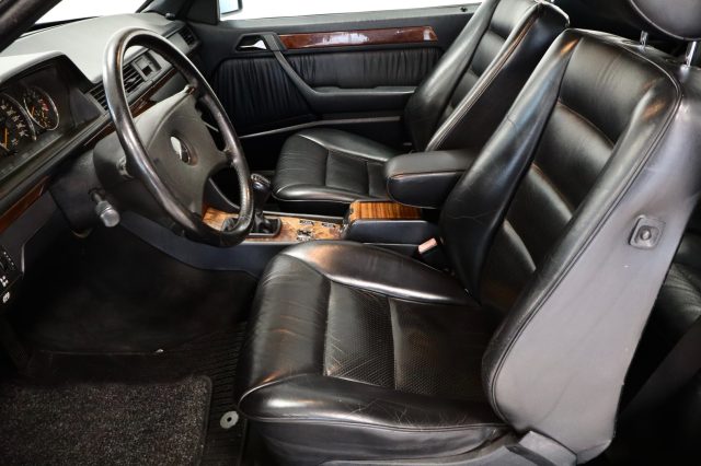 MERCEDES-BENZ E 300 usata, con Tettuccio apribile