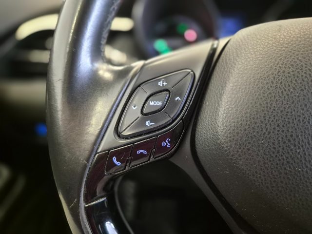 TOYOTA C-HR usata, con Interni in pelle