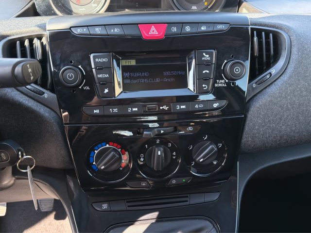 LANCIA Ypsilon usata 16