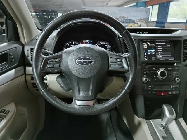 SUBARU OUTBACK usata, con Fendinebbia