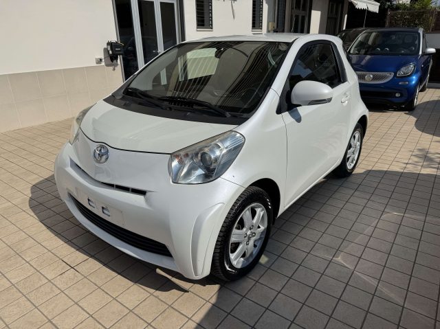 TOYOTA iQ usata, con Airbag Passeggero