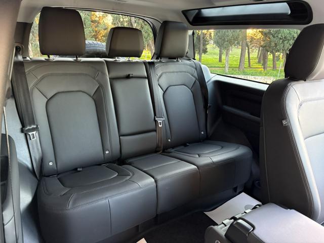 LAND ROVER Defender usata, con Climatizzatore