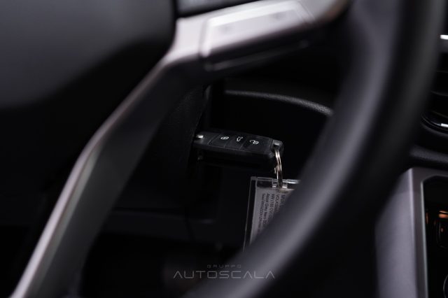 VOLKSWAGEN T-Roc usata, con Specchietti laterali elettrici