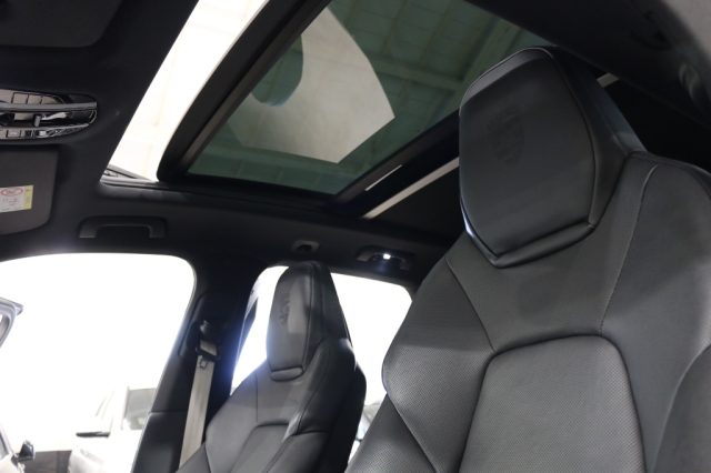PORSCHE Cayenne usata, con Cerchi in lega