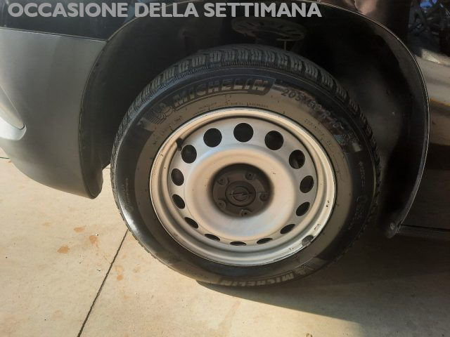 OPEL Combo usata, con Controllo trazione