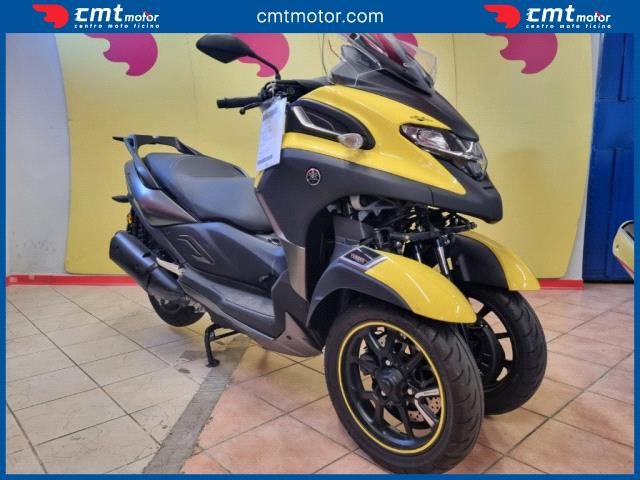 YAMAHA Tricity 300 usata 2
