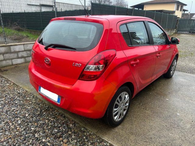 HYUNDAI i20 usata, con Chiusura centralizzata