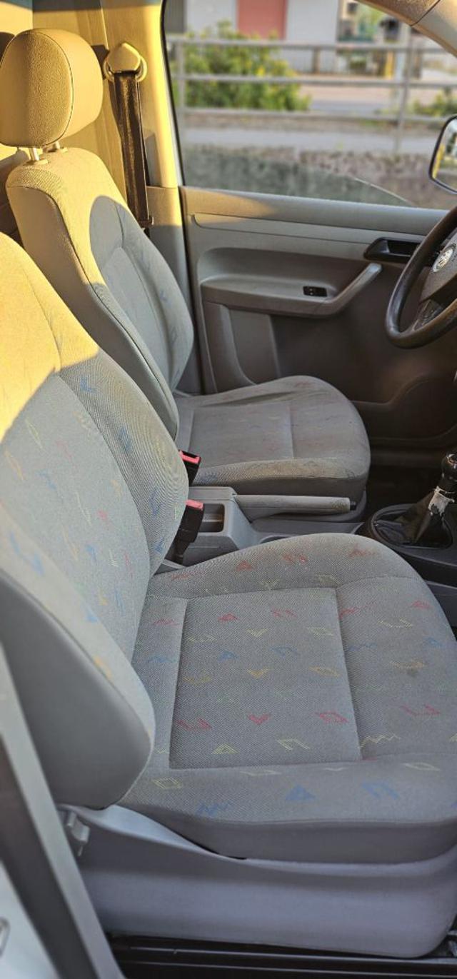 VOLKSWAGEN Caddy usata 12