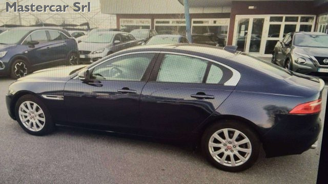 JAGUAR XE usata, con Airbag laterali