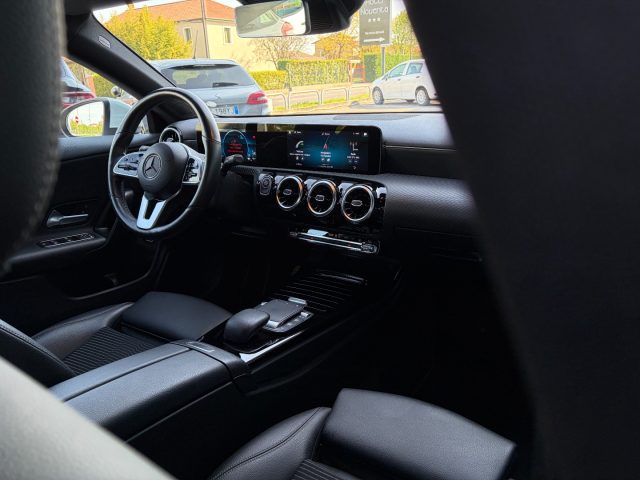 MERCEDES-BENZ CLA 250 usata, con Sedili riscaldati