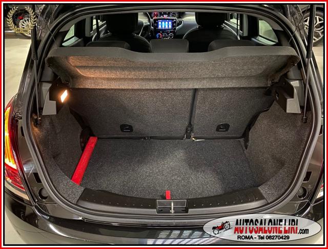 LANCIA Ypsilon usata, con Fendinebbia