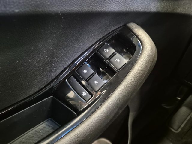 CHEVROLET Orlando usata, con Monitoraggio pressione pneumatici