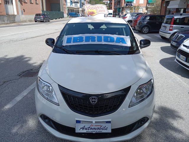 LANCIA Ypsilon usata, con Airbag