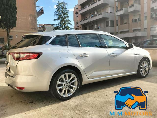 RENAULT Megane usata, con Alzacristalli elettrici