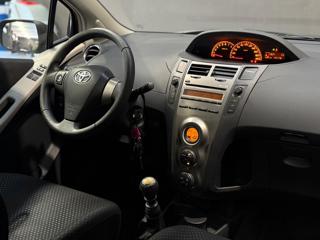 TOYOTA Yaris usata, con Fendinebbia