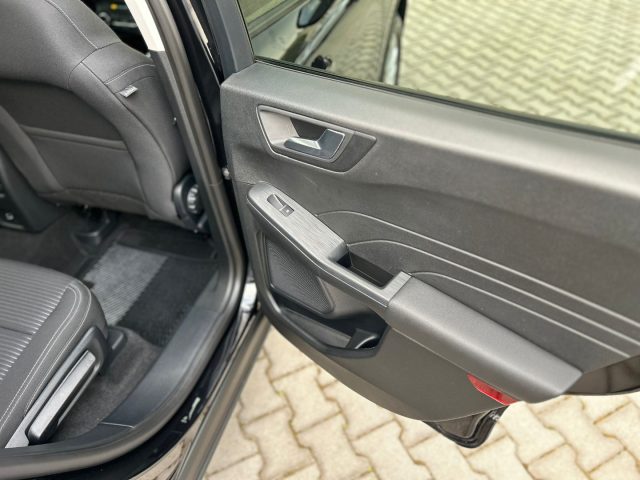 FORD Kuga usata, con Bluetooth