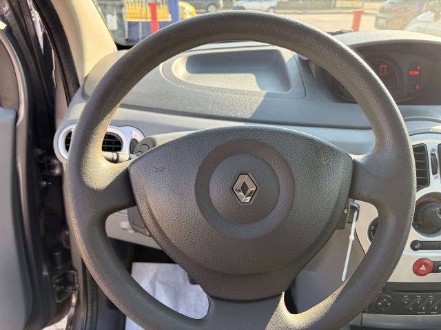 RENAULT Grand Modus usata, con Fendinebbia