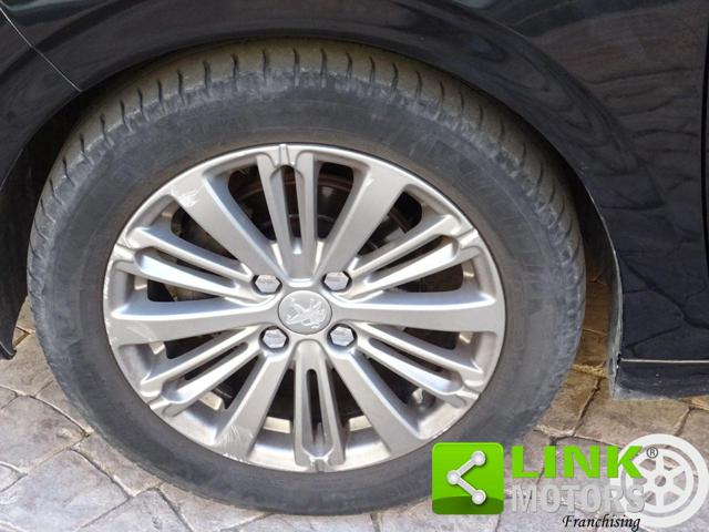 PEUGEOT 208 usata, con Fendinebbia
