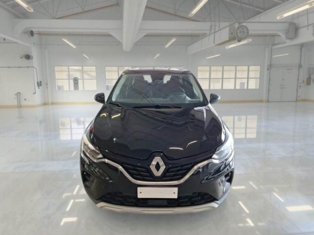 RENAULT Captur usata, con Autoradio
