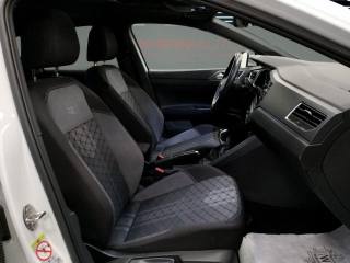 VOLKSWAGEN Taigo usata 17