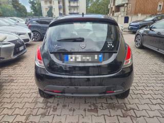 LANCIA Ypsilon usata, con Autoradio