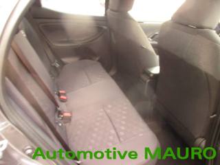 TOYOTA Yaris usata, con Specchietti laterali elettrici