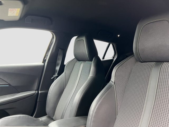 PEUGEOT 2008 usata 9