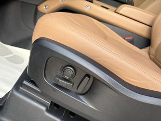 LAND ROVER Defender usata, con Pacchetto sportivo