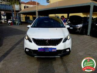PEUGEOT 2008 usata, con Airbag