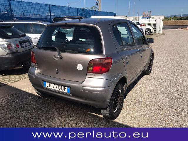 TOYOTA Yaris usata, con Airbag
